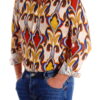 camicia uomo fantasia gialla e rossa su fondo bianco stile maioliche vista 2