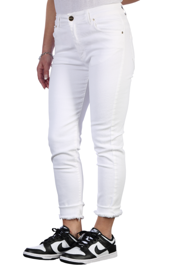 jeans donna bianco in tessuto denim vista laterale jeans donna bianco in tessuto denim